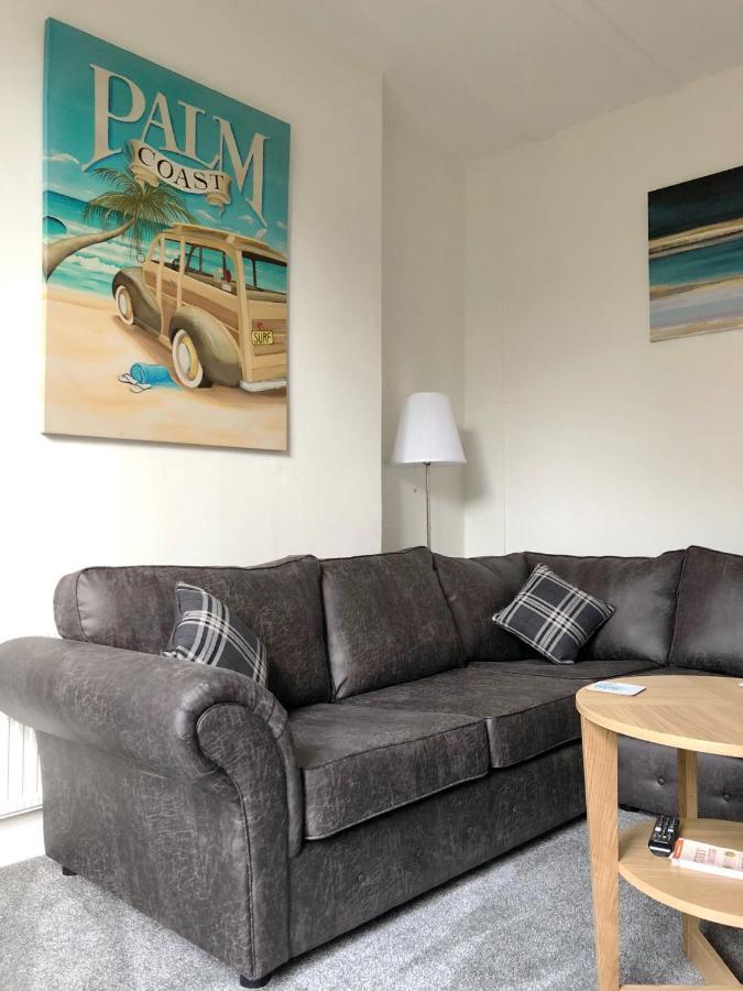 Summer Breeze. 3-Bed Apartment Close To The Beach Борнмут Экстерьер фото